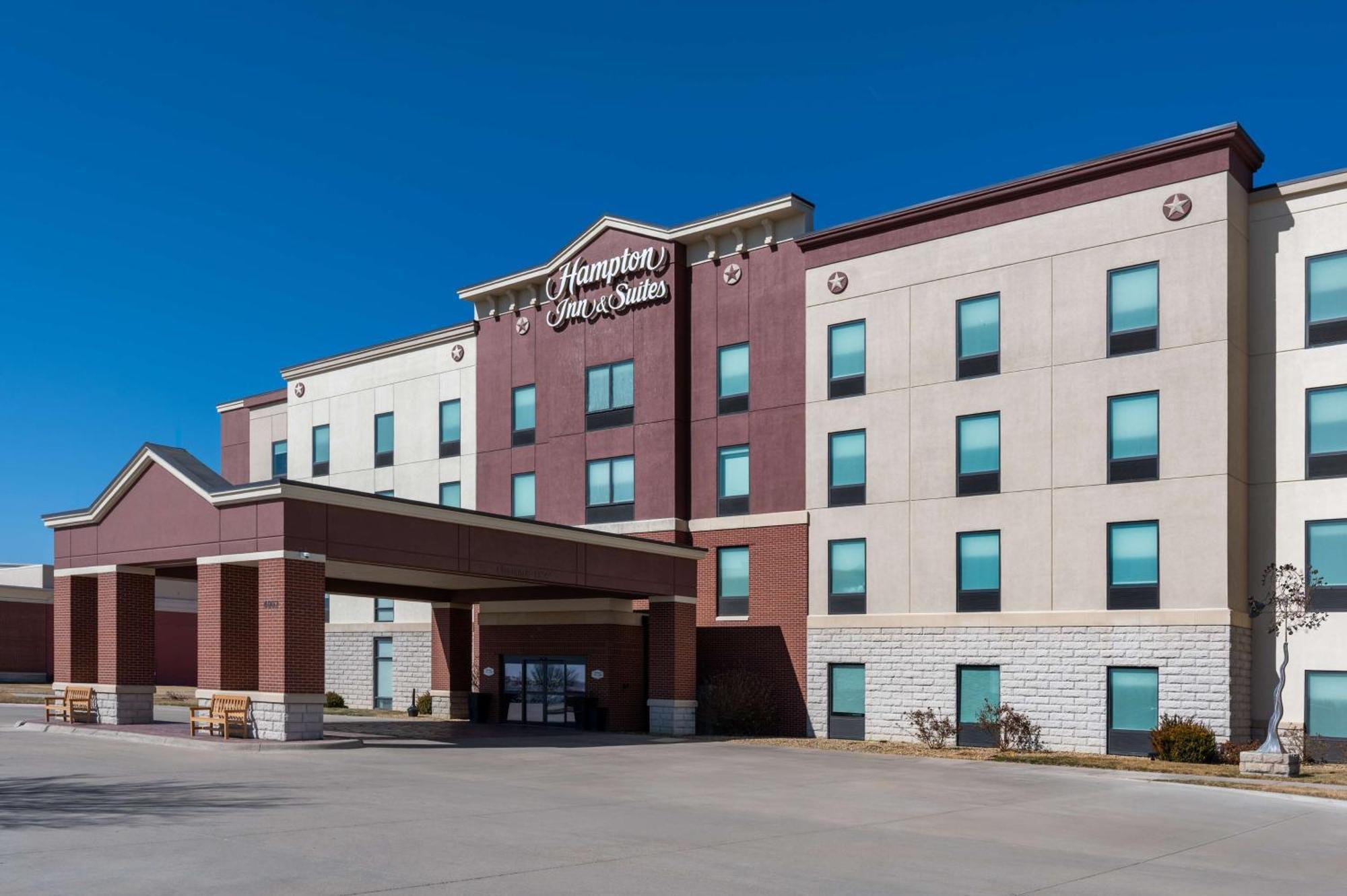 Hampton Inn & Suites Dodge City Boot Hill Casino Esterno foto