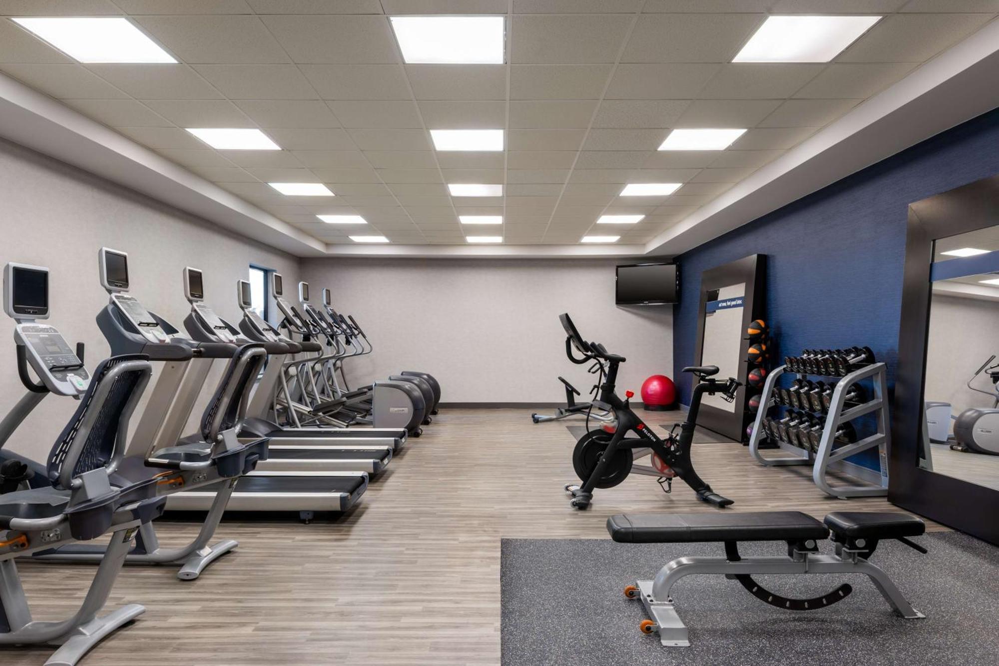 Hampton Inn & Suites Dodge City Boot Hill Casino Esterno foto