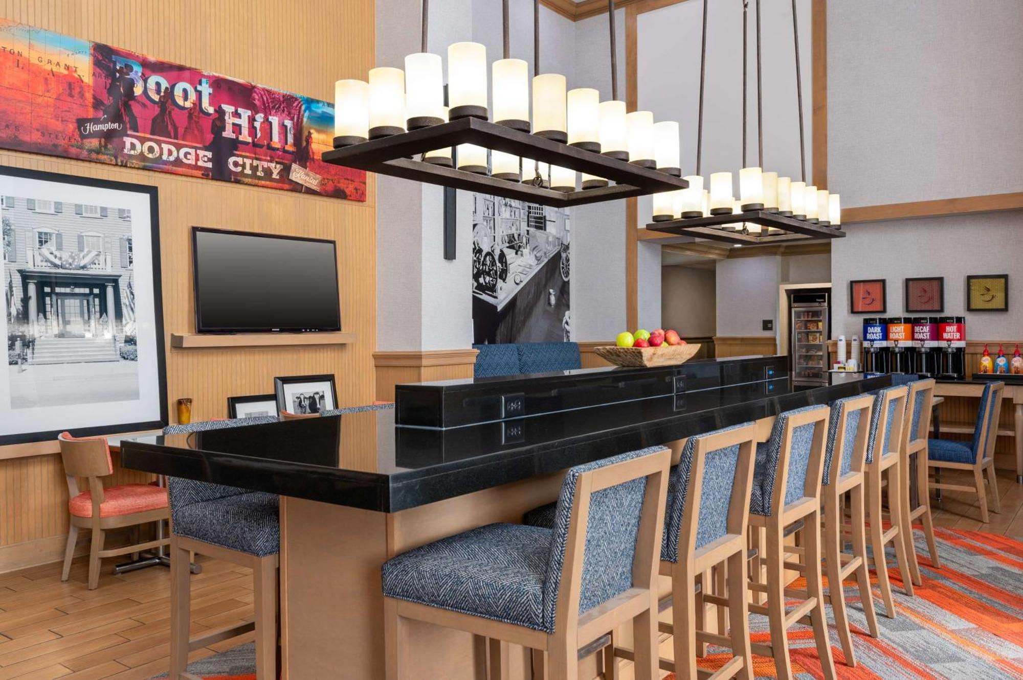 Hampton Inn & Suites Dodge City Boot Hill Casino Esterno foto