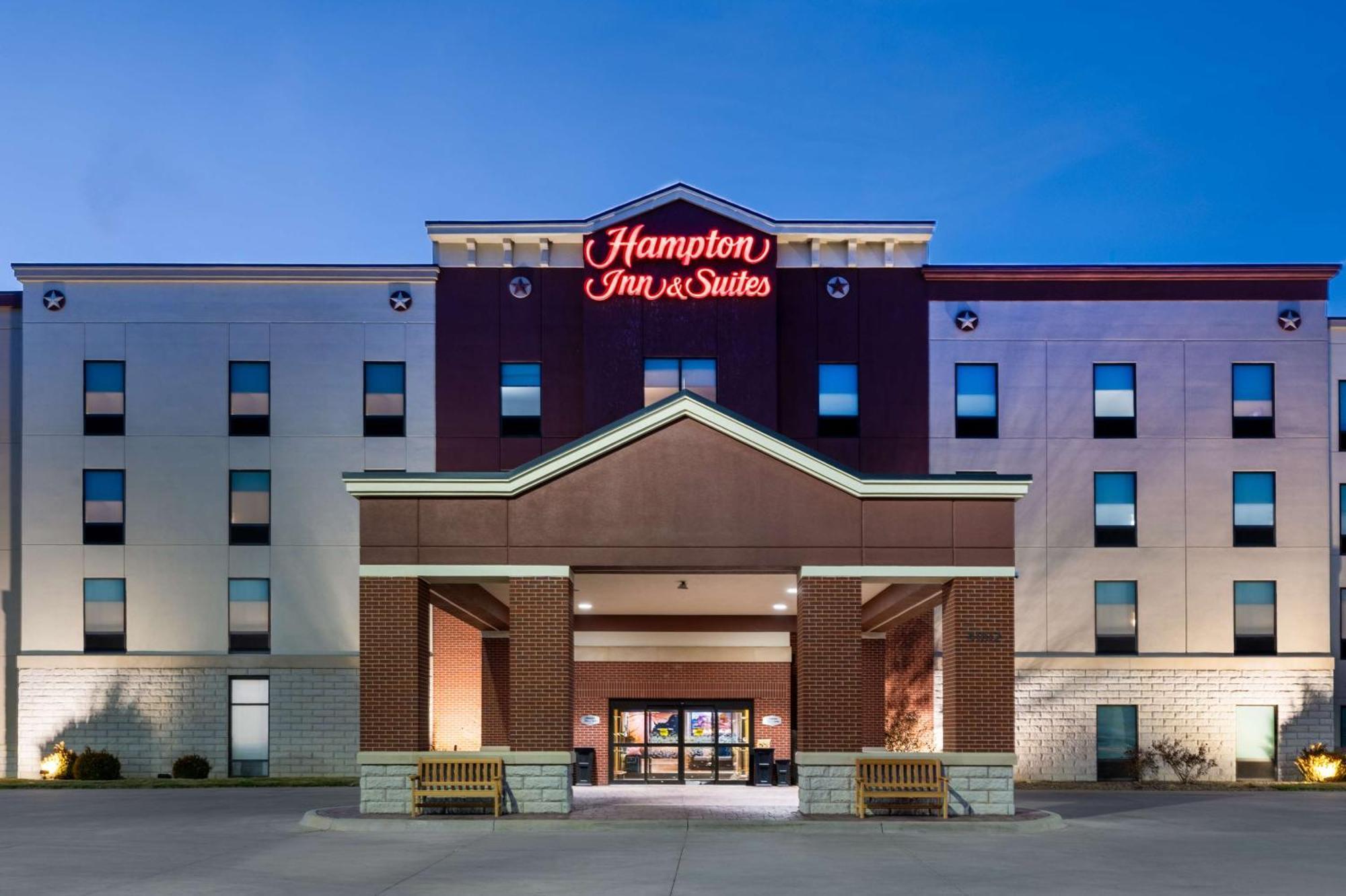 Hampton Inn & Suites Dodge City Boot Hill Casino Esterno foto